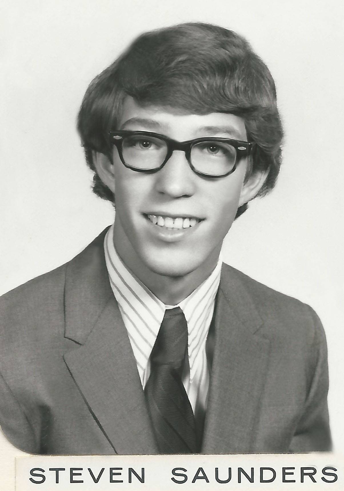 Steven Saunders 