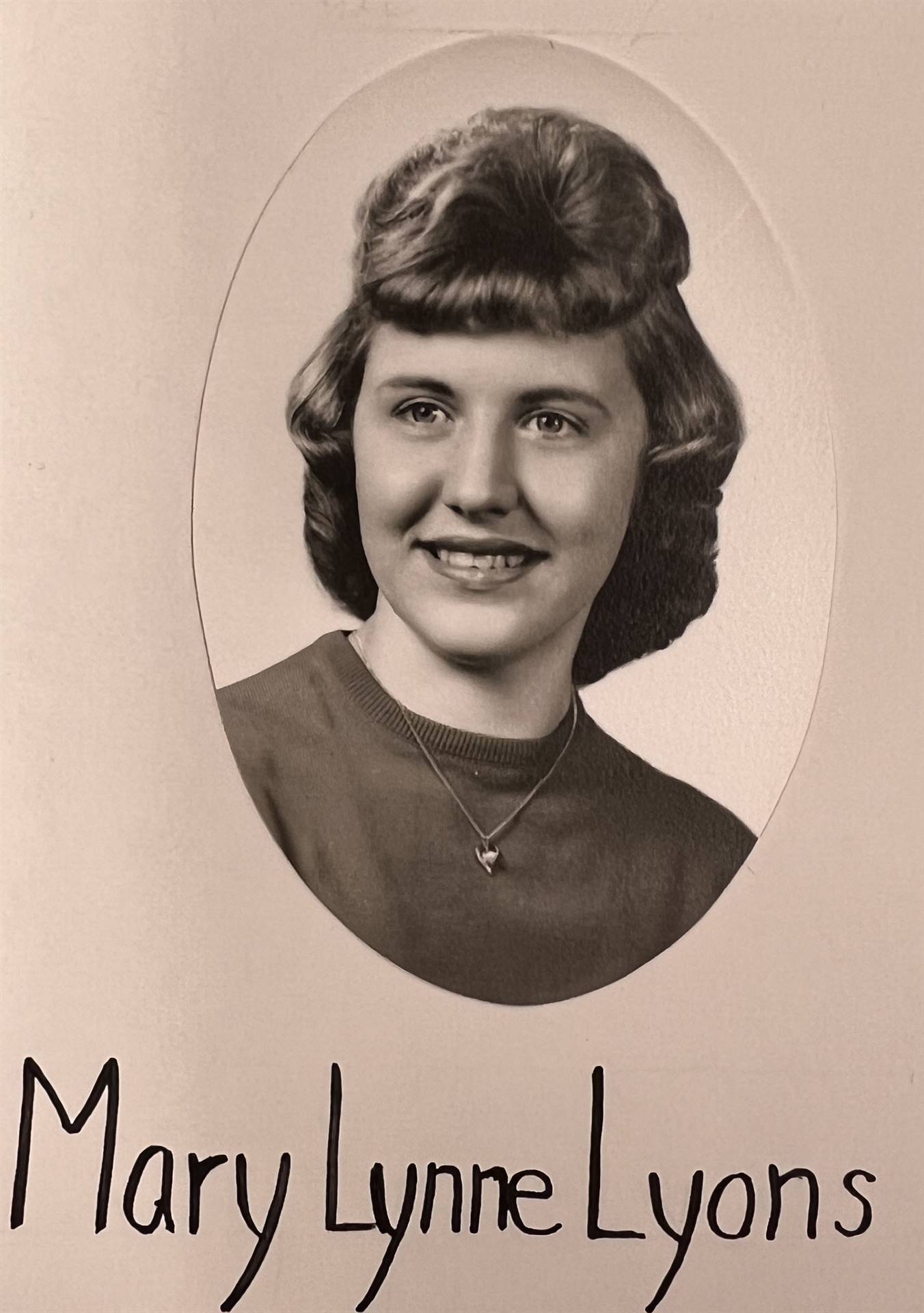 Mary Lynne Lyons